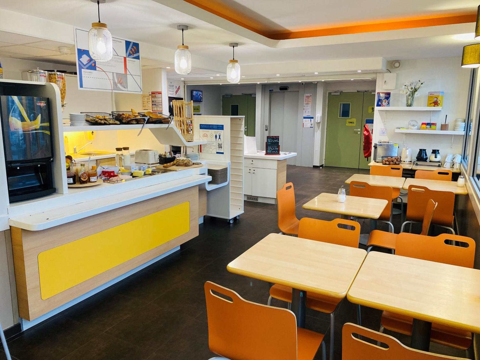 Ibis Budget Noyon Dış mekan fotoğraf