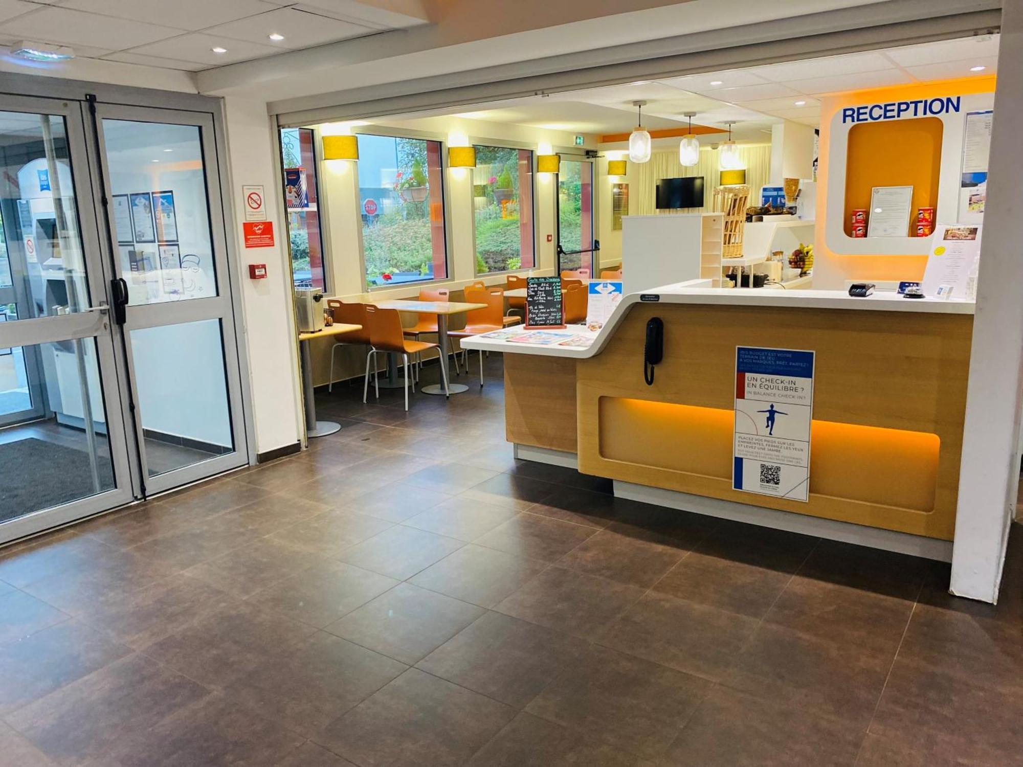 Ibis Budget Noyon Dış mekan fotoğraf